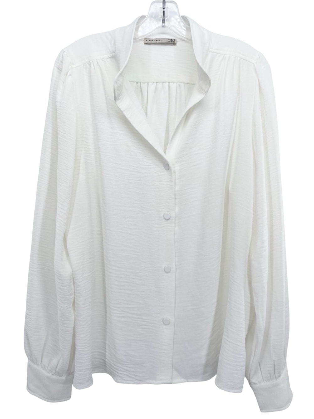 Black Tape_ White Seersucker V-Neck Blouse Size Large